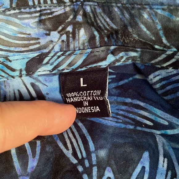 Pete Huntington Bali button down shirt - Picture 8 of 8